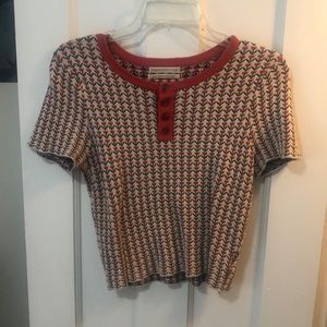 Patterned top